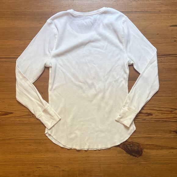 Old Navy white Christmas bear thermal waffle knit long sleeve shirt SIZE XL - Picture 6 of 6